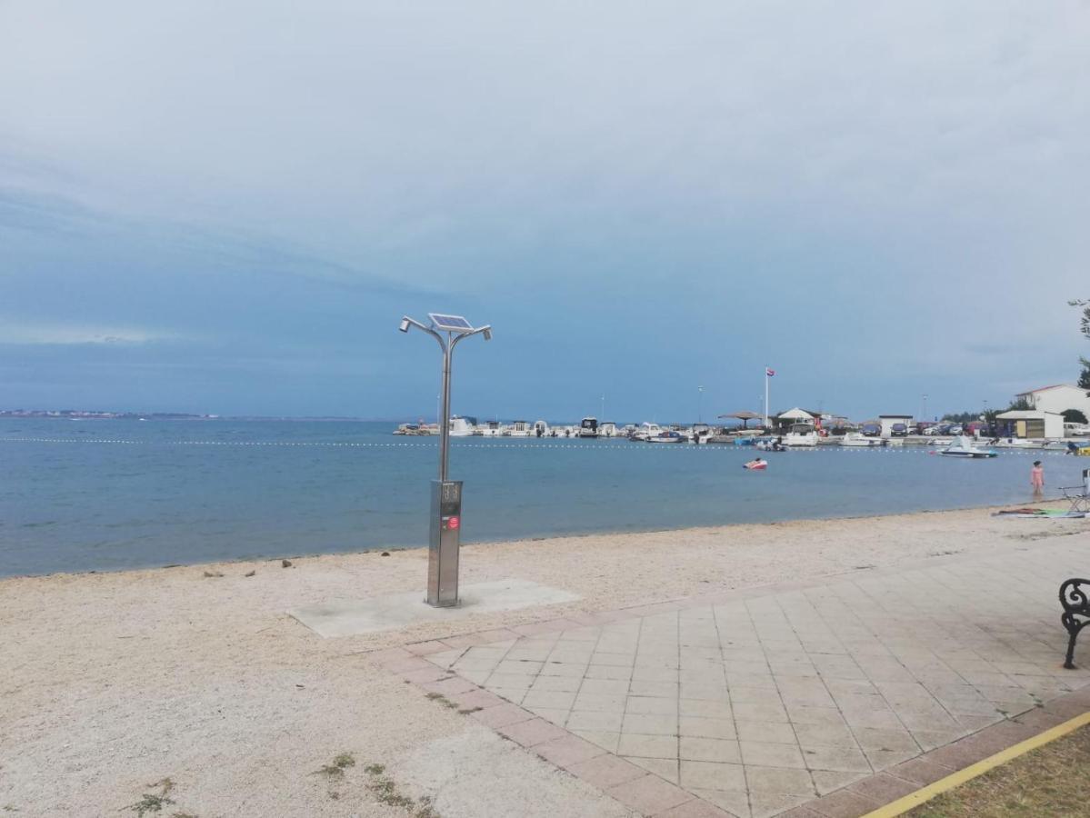Apartmani Gimi Shine Vrsi Exteriör bild