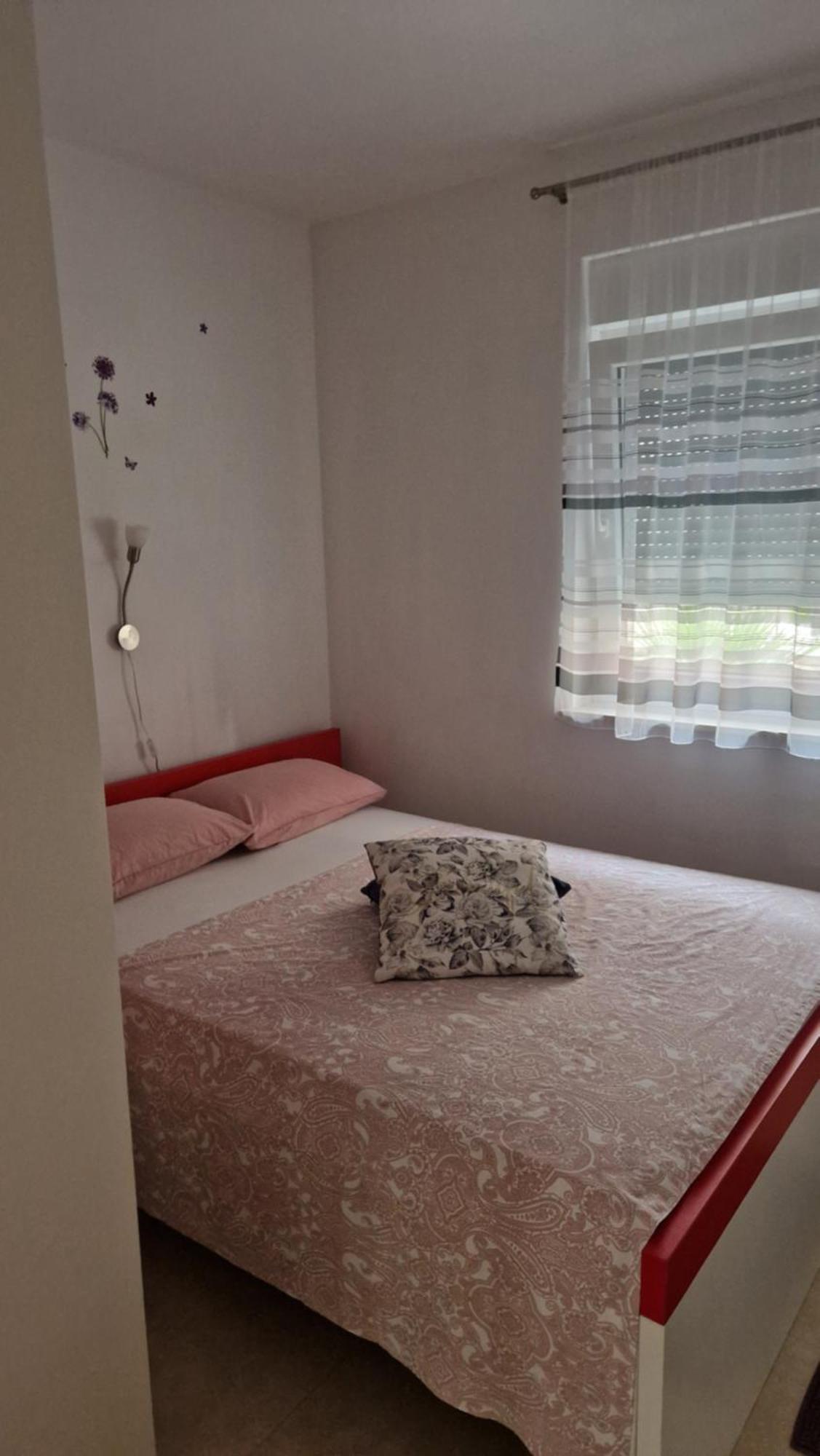 Apartmani Gimi Shine Vrsi Rum bild